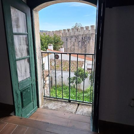 Lovin Book Guesthouse Óbidos Esterno foto